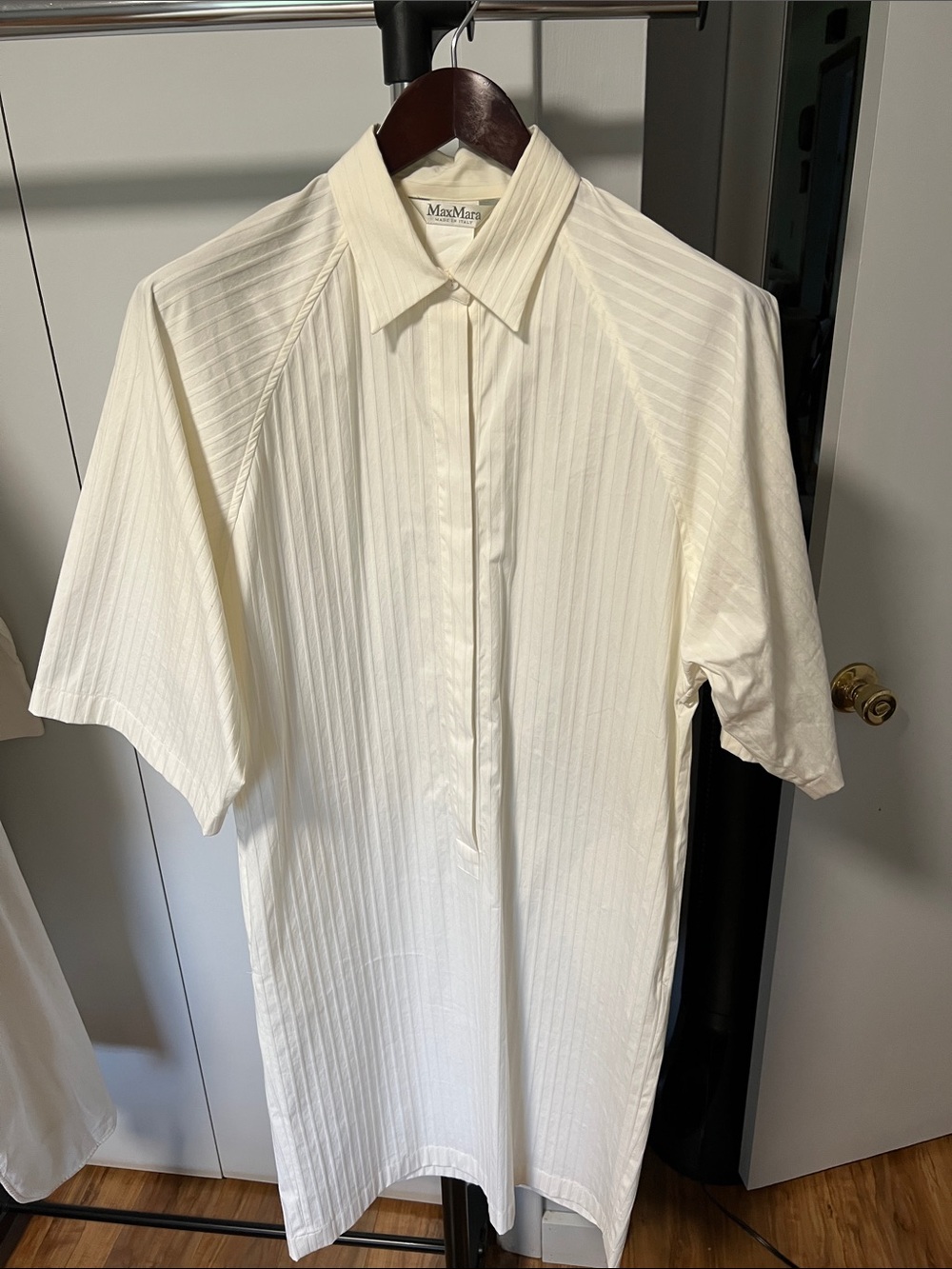 MaxMara Ivory Short-Sleeve Pleated Button-Down Shirt